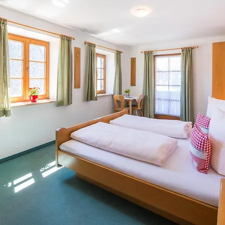 Landgasthof Rossle Oy-Mittelberg